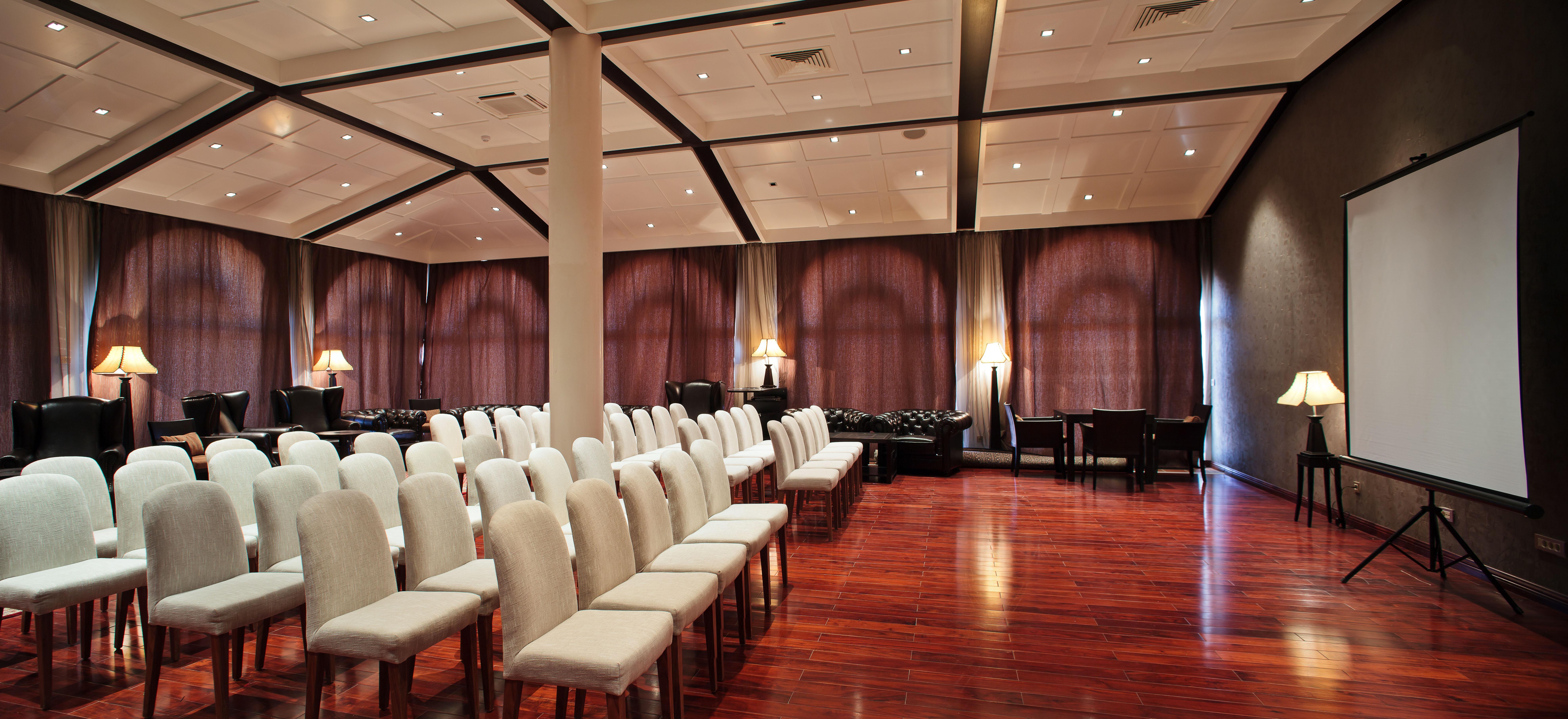 Lighthouse Golf & Spa Hotel Balchik Extérieur photo The interior of the main hall