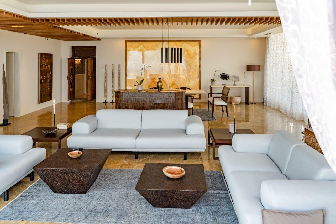 Lighthouse Golf & Spa Hotel Balchik Extérieur photo A living room
